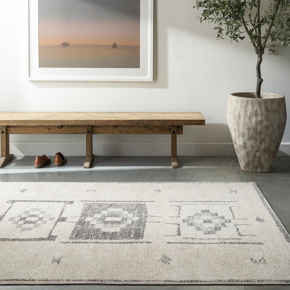 Solana Vintage Charcoal Hand-Knotted Synthetic Area Rug, 5'3" x 7'