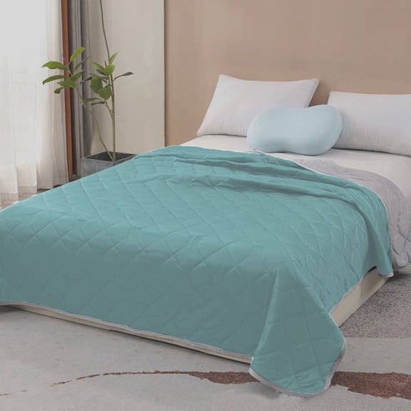 Bedding Quilt 39x60 Inches - All Season Lightweight Coverlet for Teens - Soft Breathable Polyester Bedspread with Diamond ing - Machine Washable Bed Topper for Home Dorm