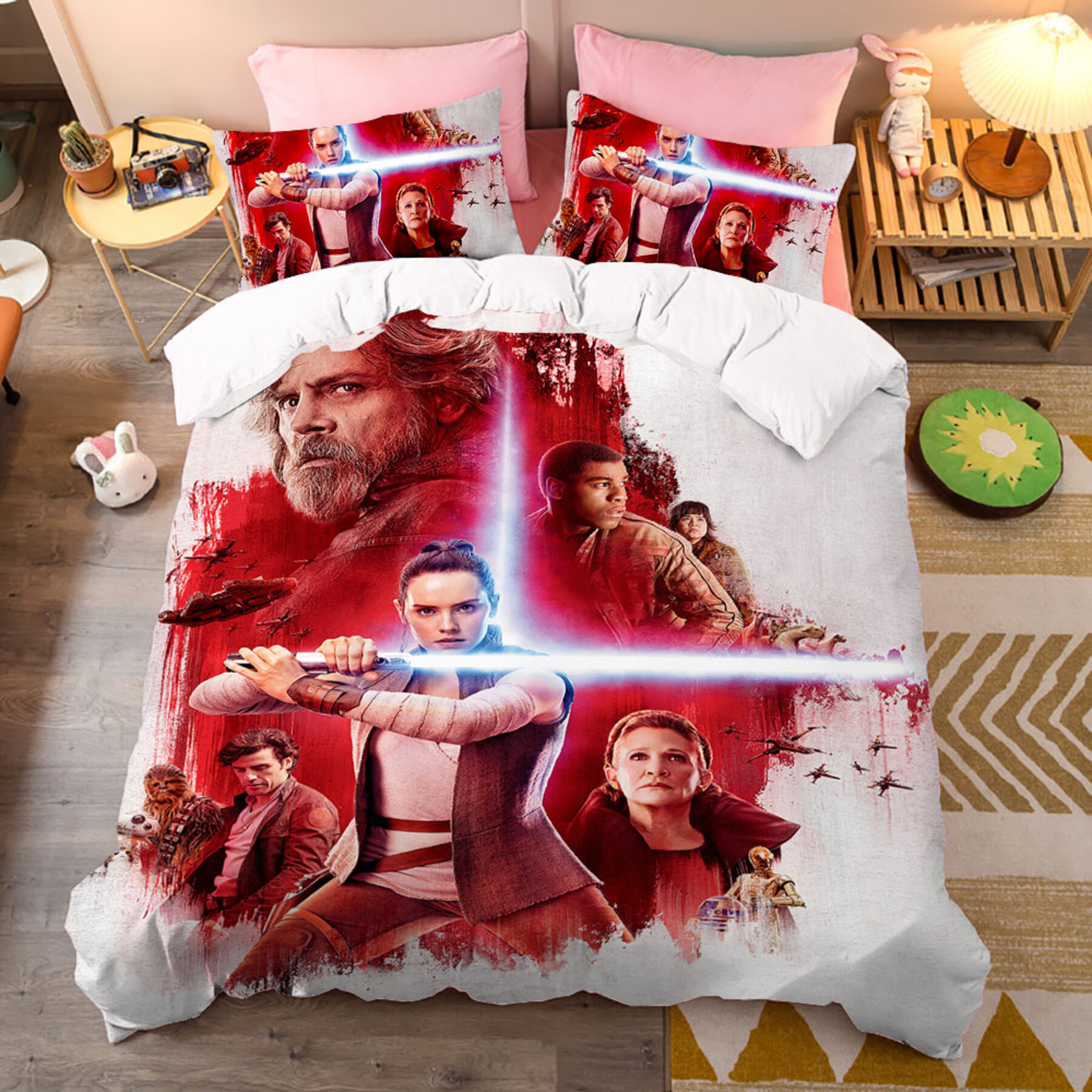 Bedding Set Featuring Rey & Iconic Characters - Bold Colors ...