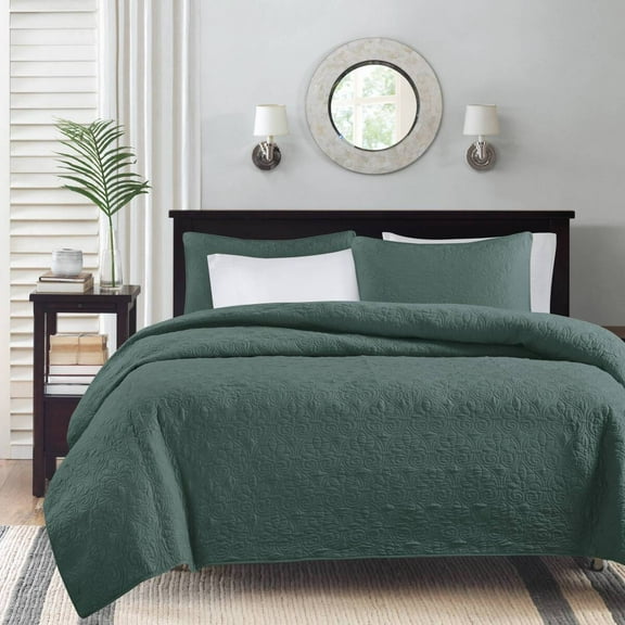 Queen Size 3-Piece Reversible Bedspread Set, Balsam Green Quilted Bedding with Matching Shams