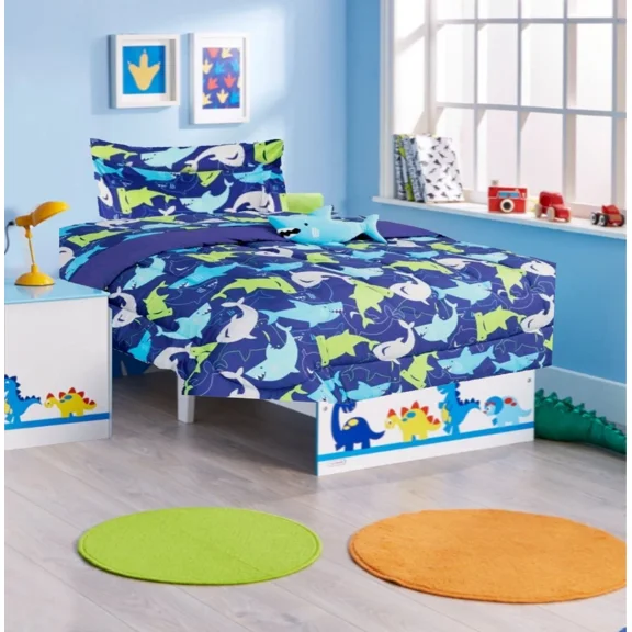 Bedding Set Twin 6pc White Shark Complete Bed in Bag Comforter with Plushie Toy Friend Matching Sheet Set.