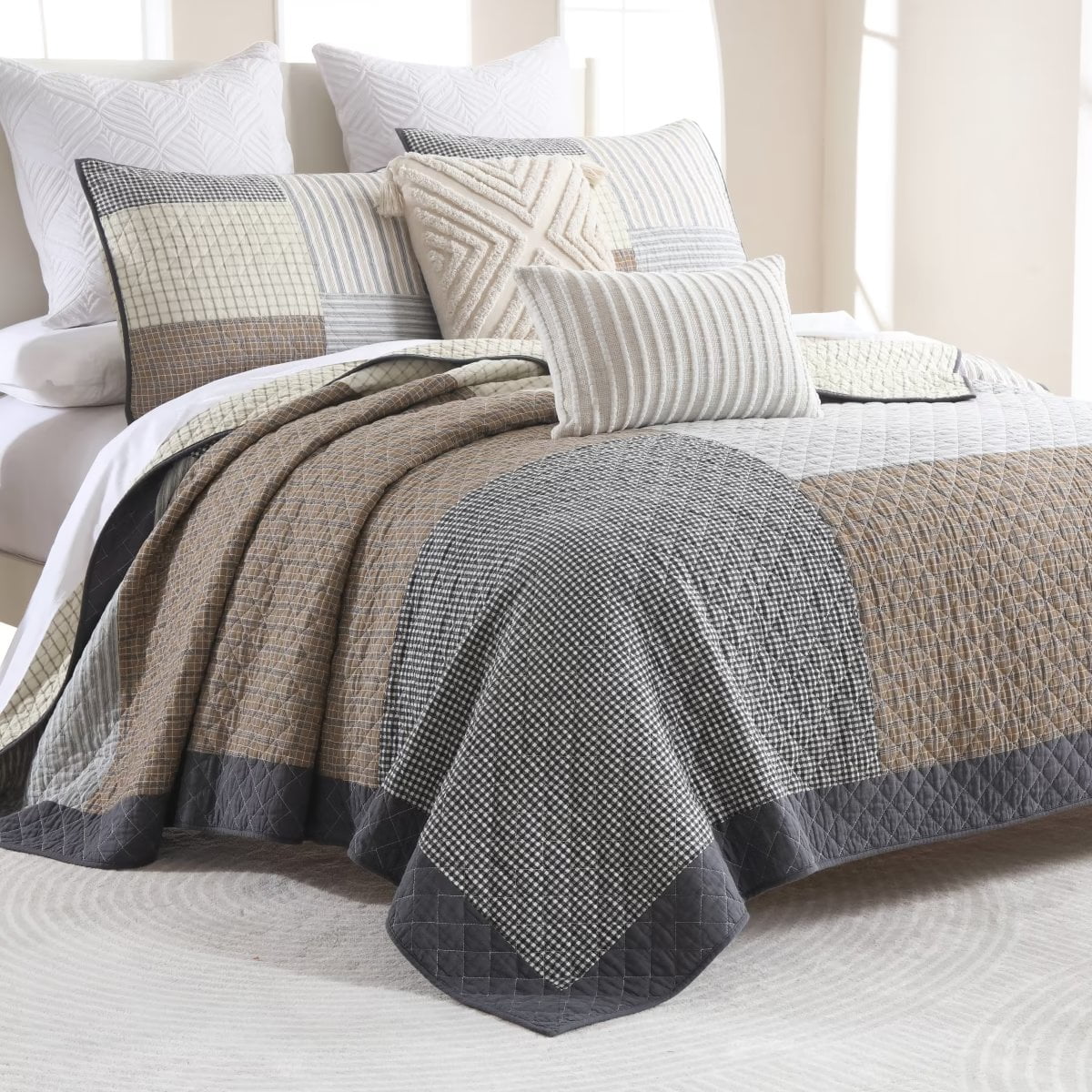 Bedduvit Farmhouse Queen Size Quilt Set - 100% Cotton Beige Brown Gray Real-Patchwork Plaid Queen Quilts Bedspread, Lightweight Reversible Coverlet/Bedding Set for All Season, 3-Piece (98"x90")