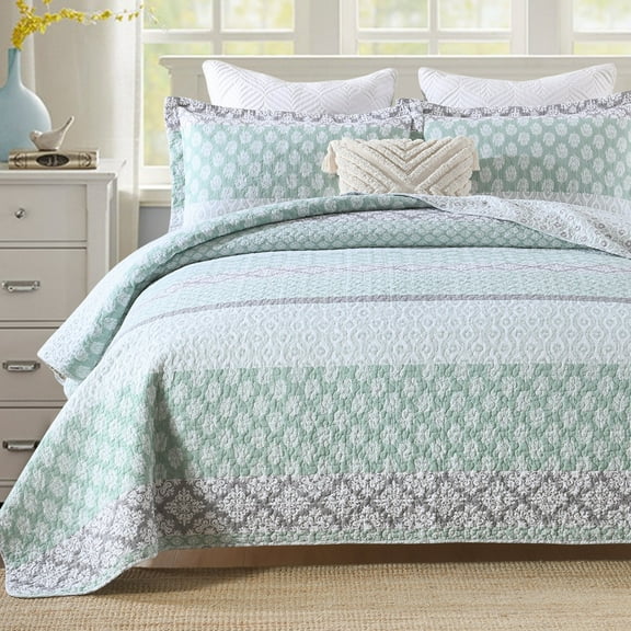 Bedduvit King Size Quilt Set, 100% Cotton Green Gray Spring Floral Striped Farmhouse Summer Bedspread King, Reversible Lightweight Bedding Quilt Set for King Bed, All Season 3-Piece (Green, 98"x106")