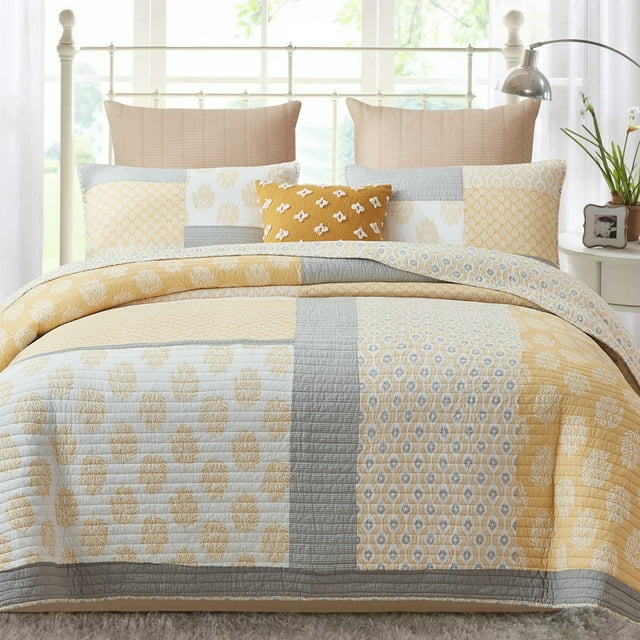 Bedduvit King Size Quilt Set, 100 Cotton, Yellow Gray Floral, Striped Plaid, 3Piece