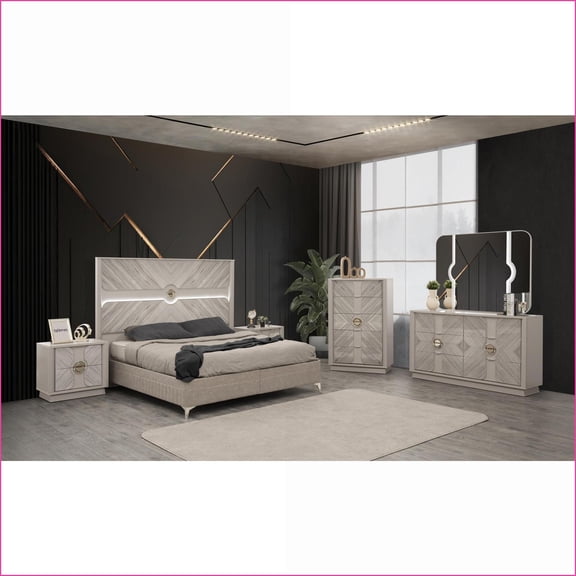 Bedroom Set, Traditional 5-Piece Queen Wood Beige with Storage & Soft-Closing Drawers | Wood | Standard Beds
