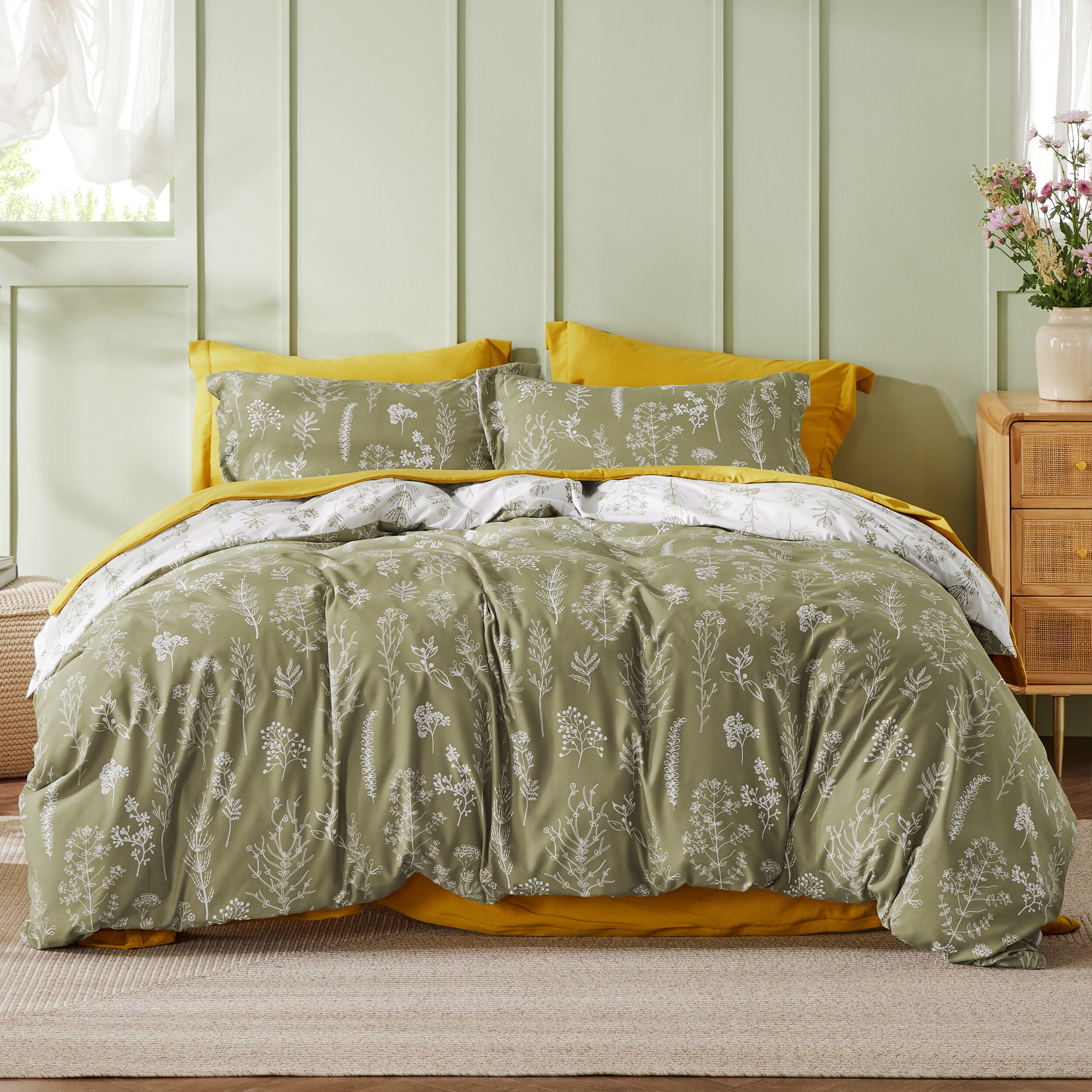 Cozy Comfort 3 Pieces Comforter Sets, 1 Soft Reversible Botanical Flowers Comforter and 2 Pillow Shams, Olive Green, Queen Size