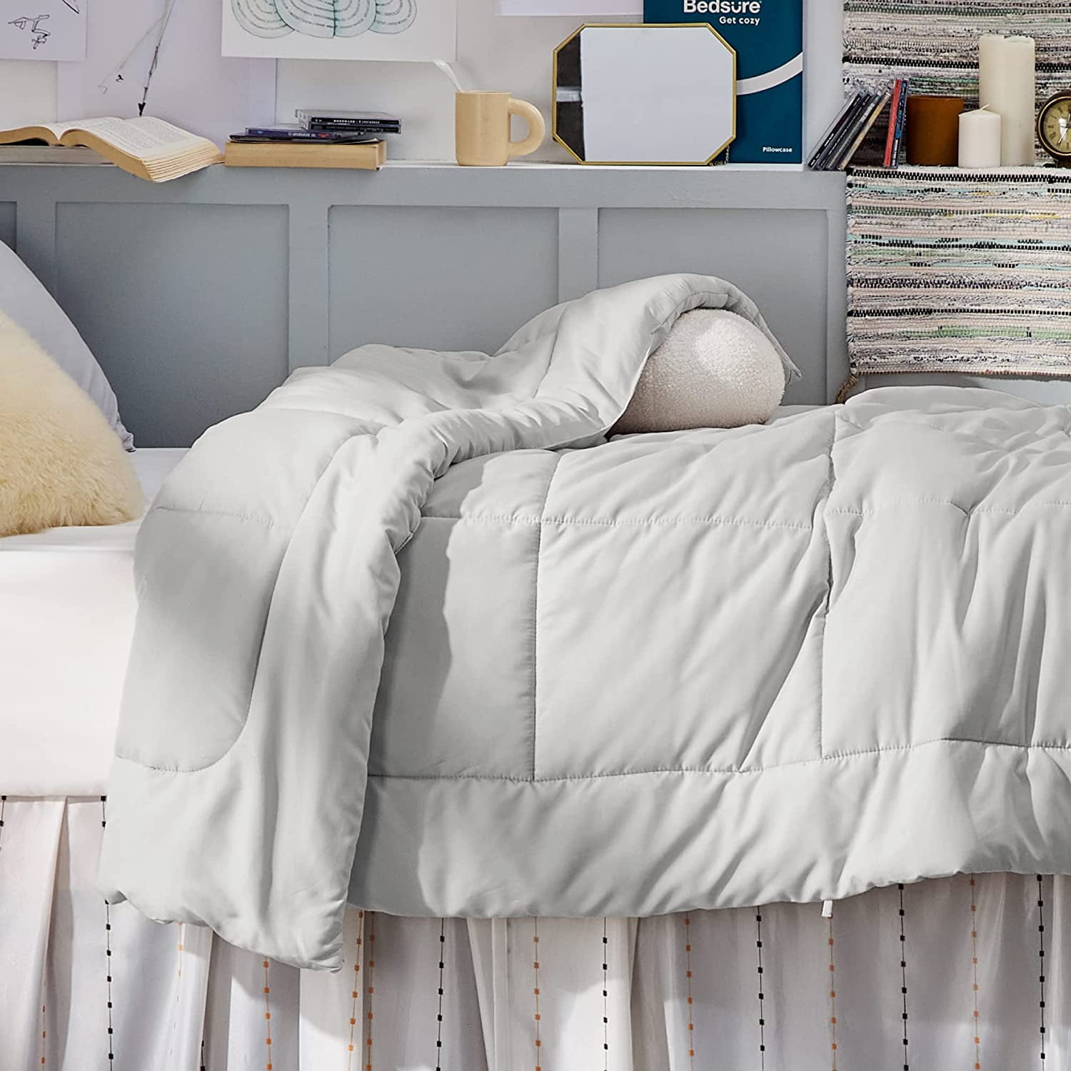 Bedsure All Season Down Alternative Comforter Duvet Insert, Machine