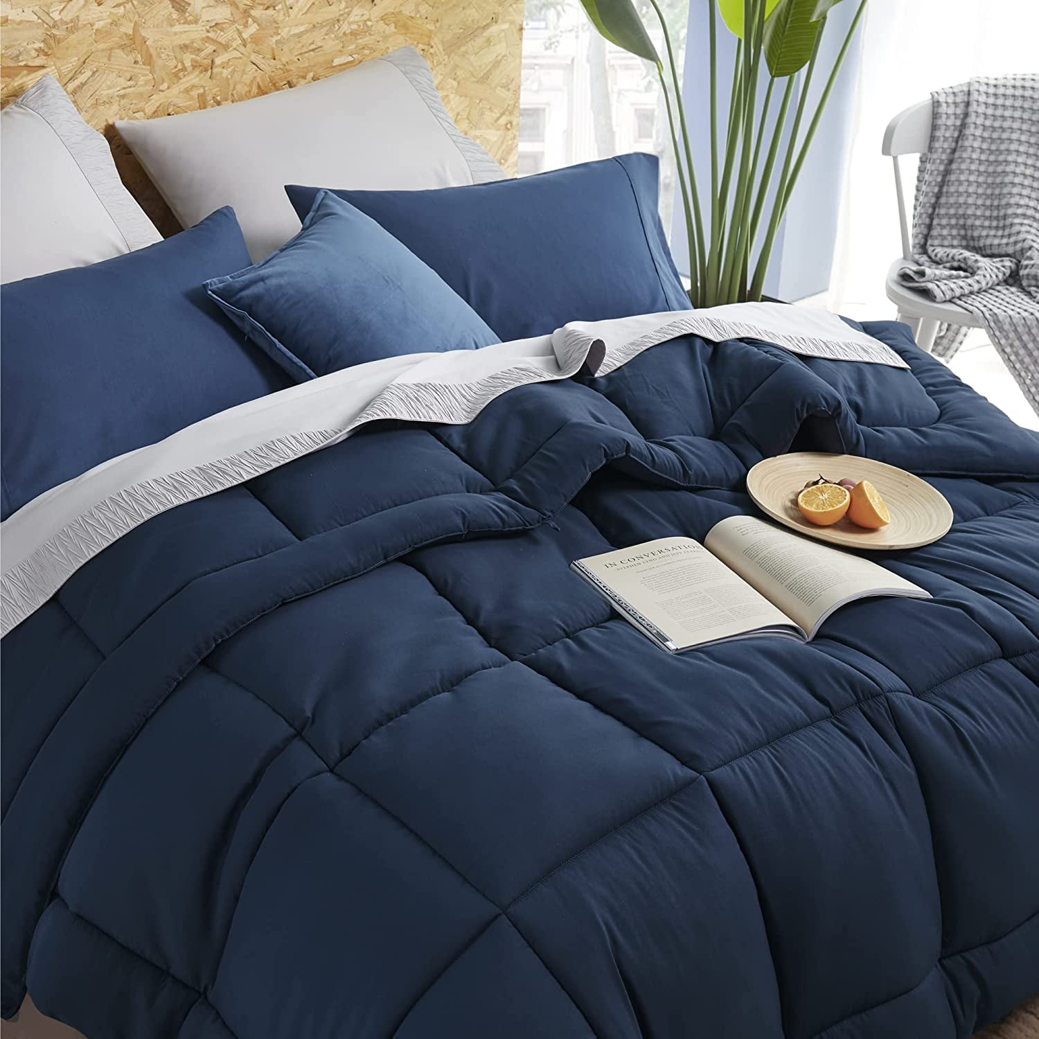 Bedsure All Season Down Alternative Comforter Duvet Insert, Quilted Pageant Blue All Season Bed