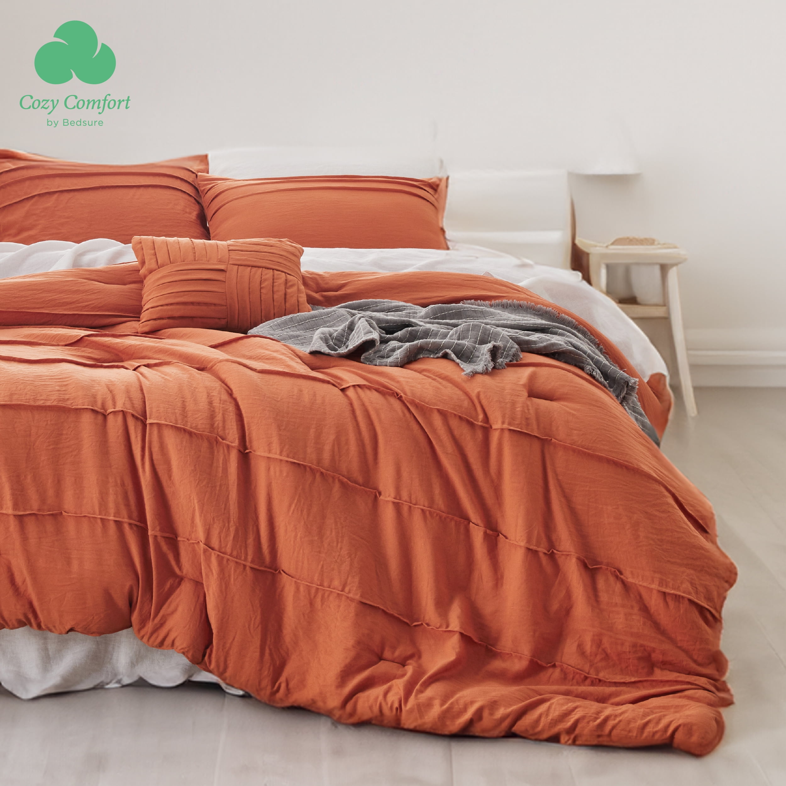 Cozy Comfort Burnt Orange King Size Comforter Set - 4 Pieces Pinch Pleat Bed Set, Down Alternative Bedding Sets for All Season, 1 Comforter, 2 Pillowcases, 1 Decorative Pillow
