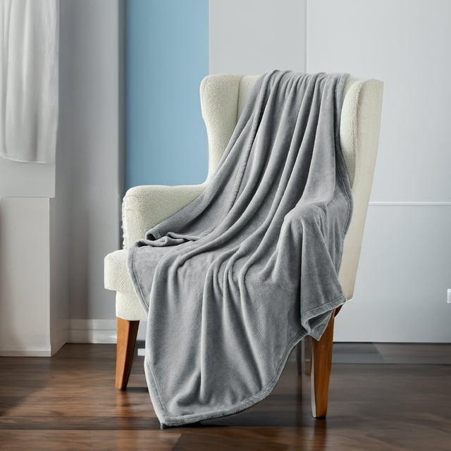 Bedsure Fleece Blanket Queen Size Grey Soft Plush Lightweight, Cozy