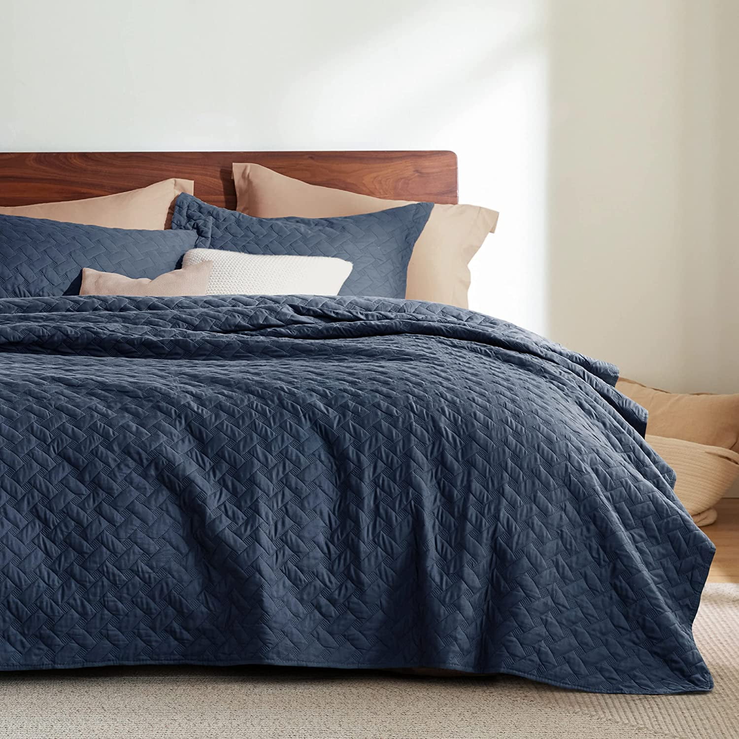 Bedsure King Quilt Set Lightweight Summer Quilt Navy Bedding