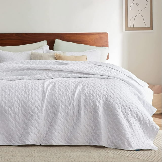 Bedsure Queen Quilt Bedding Set , White Bedspreads for All Seasons (Includes 1 Quilt, 2 Shams