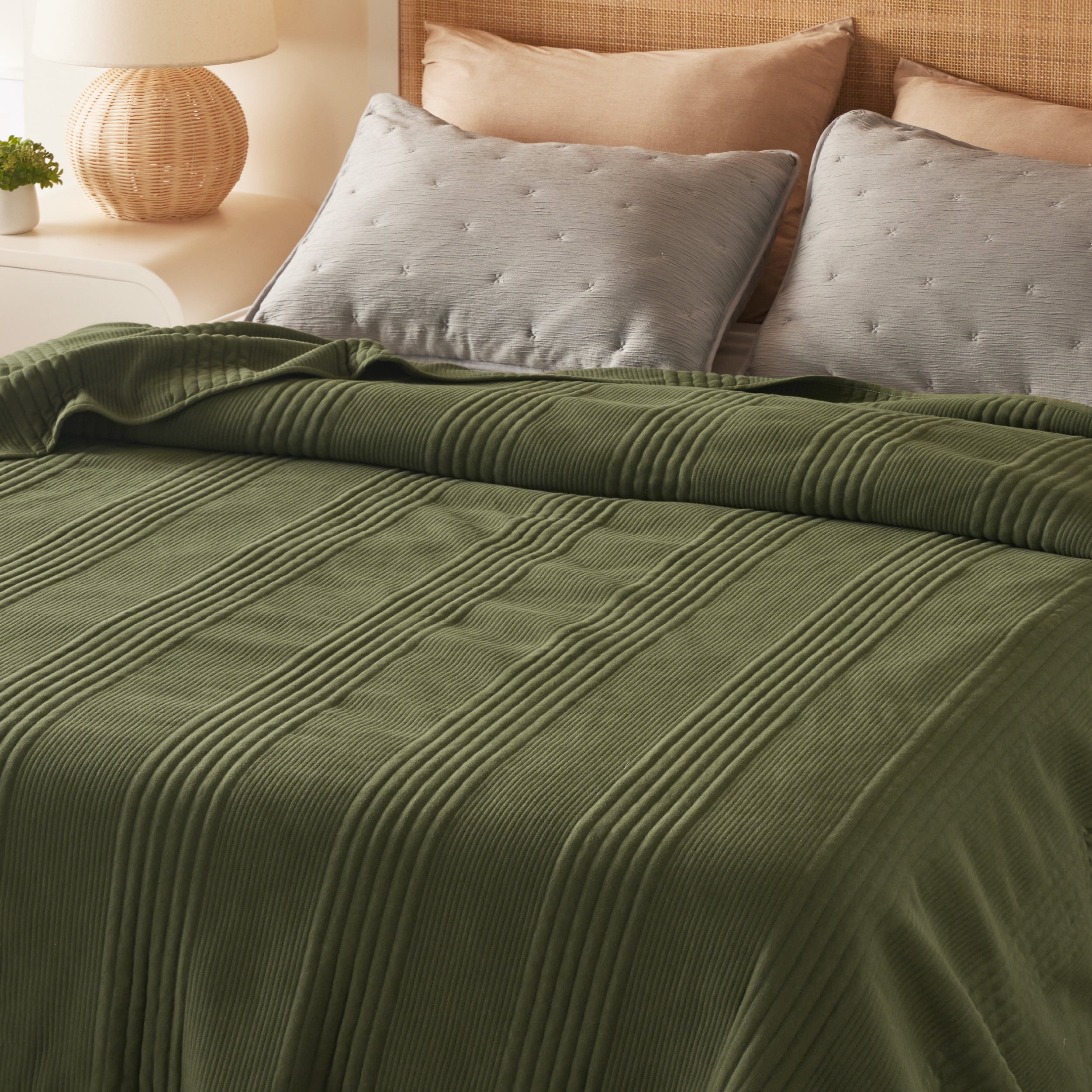 Cozy Comfort Quilted Cotton Modal Blanket Queen Size, Cozy Warm for all year round, Winter Moss, 90x90 inches