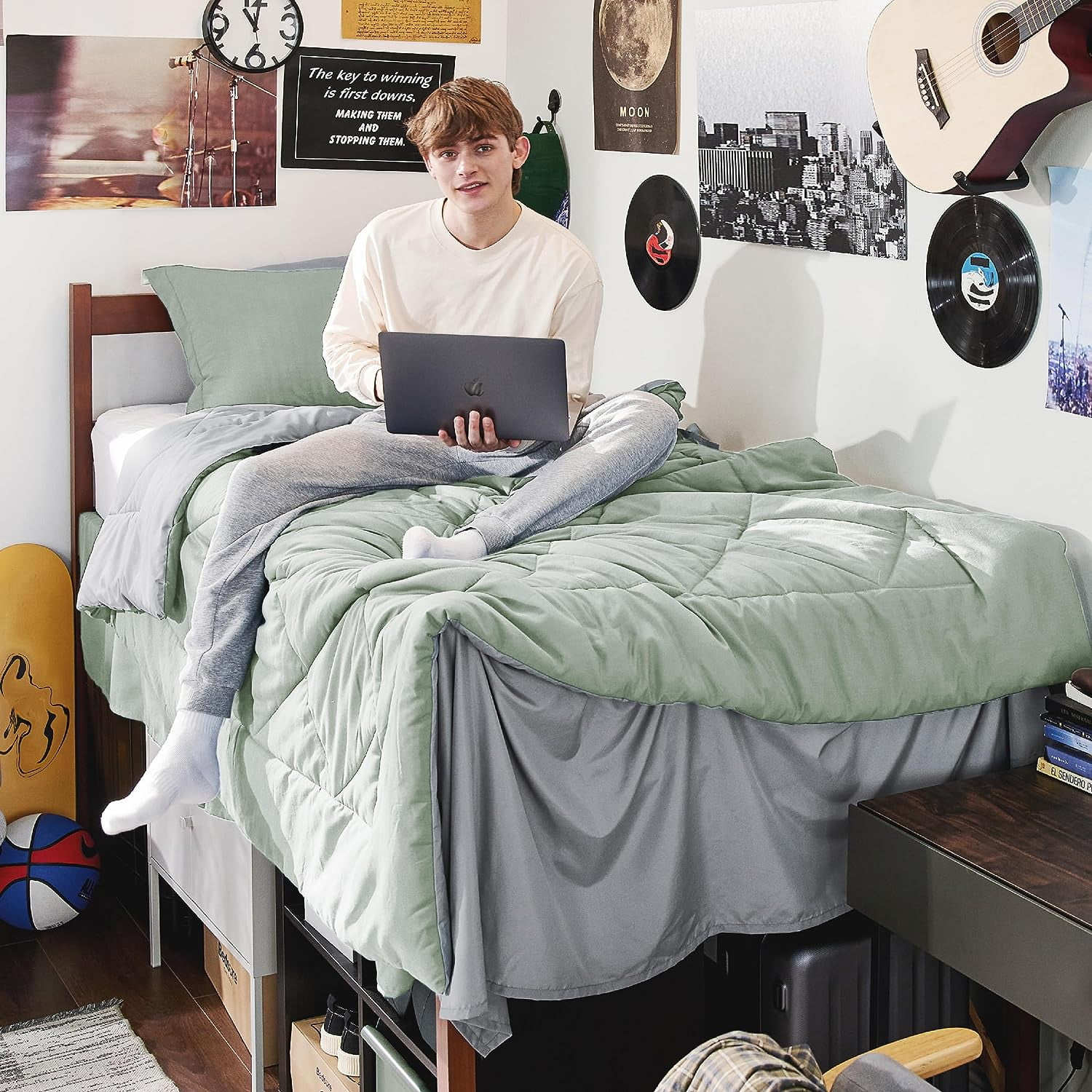 Bedsure Sage Green Comforter Set Twin XL 5 Pieces Reversible Bed in a