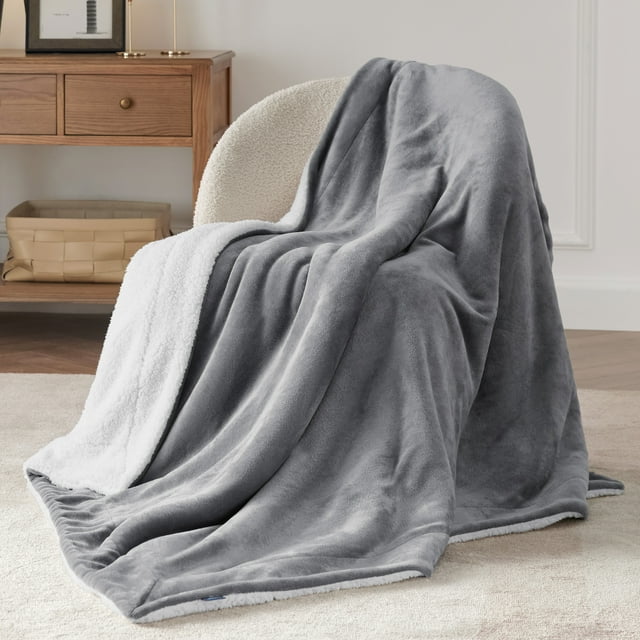 Bedsure Sherpa Fleece Throw Blanket Twin Size Grey Thick and Warm