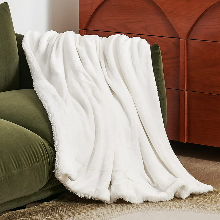 Bedsure Sherpa Fleece Throw Blanket Twin Size White - Thick and
