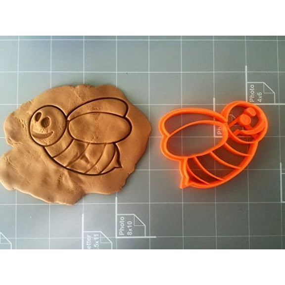 Bee Cookie Cutter- Fast Shipping - Sharp Edges - Exceptional Quality