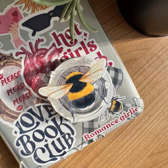 Bee Magnetic Grip: Bookish Magnetic Phone Accessory