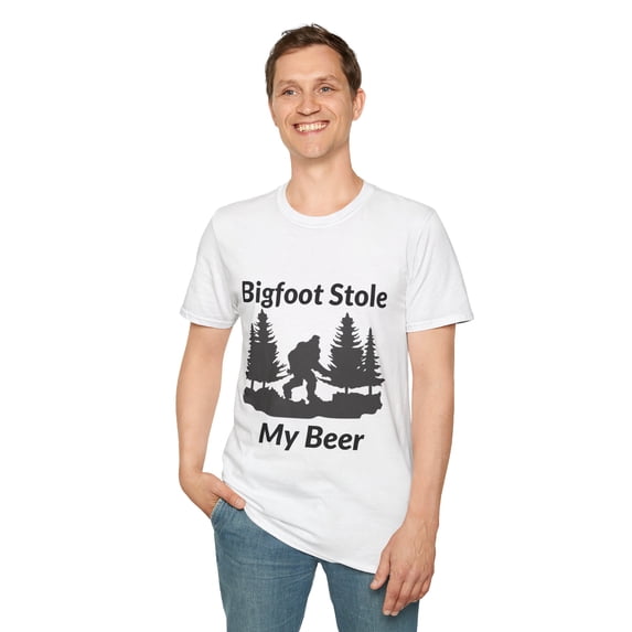 Beer Drinking Funny Bigfoot Novelty Apparel T-Shirt