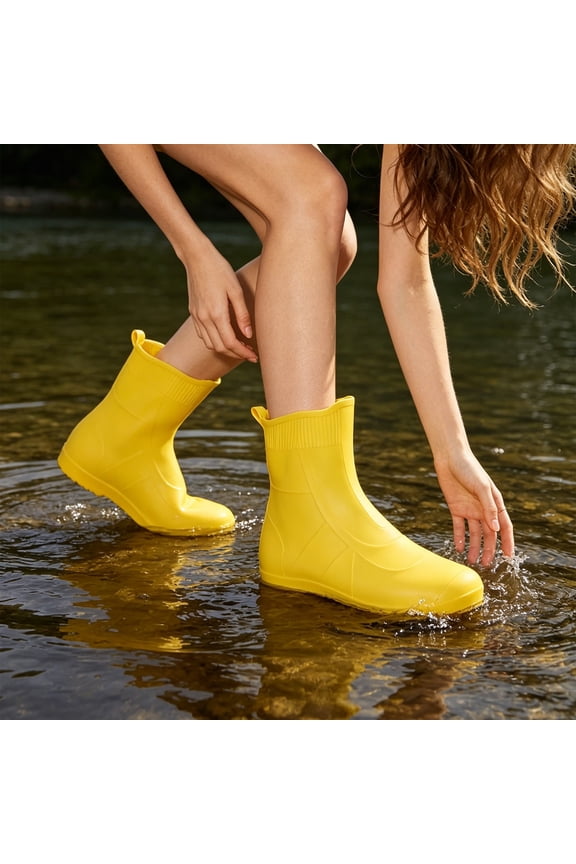 Unisex Silicone Rain Shoe Covers, Reusable Silicone Covers with Deep Treads, Ideal for Ranchers and Farmers in Wet Pastures | Machine Washable.