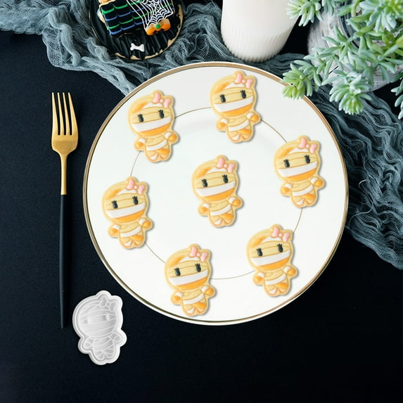 Begzeat Cute Halloween Cookie Cutters Plastic Cookie Stamps Halloween Cookie Molds Ghost Eyeballs Witch Hat Broom Cookie Mold for DIY Cake Baking Supplies Kitchen Accessories, 7 Styles