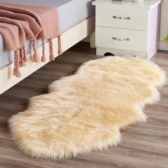 Beige Yellow Fluffy Faux Fur Sheepskin Area Rugs 4 x 2ft Soft Plush Fluffy Carpet for Bedroom Bedside Living Room Floor Rug Shaggy Mats