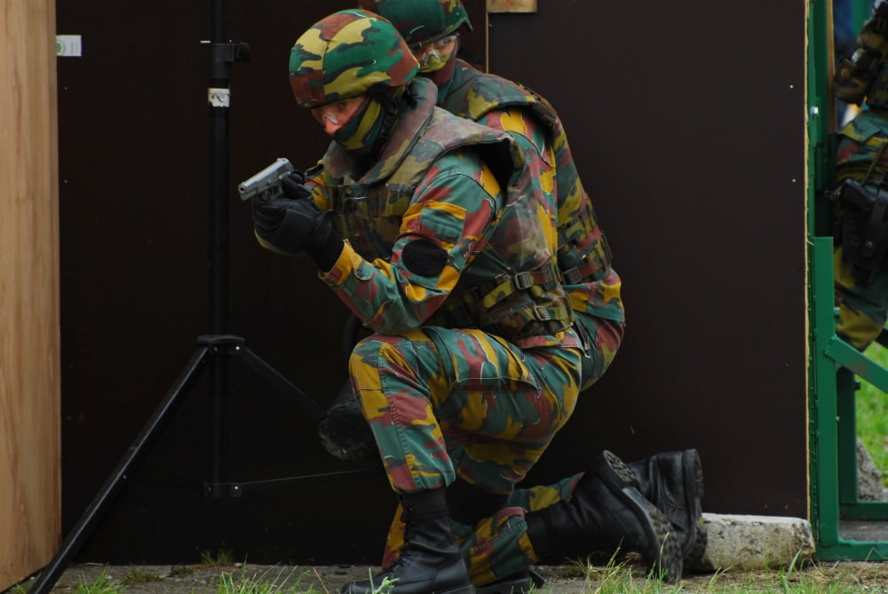 Belgian paracommandos entering the scene during an evacuation training session Canvas Art - Luc De JaegerStocktrek Images (34 x 23)