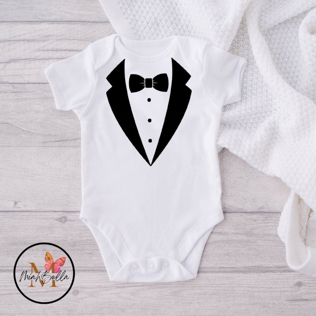 Unveiling The Best Wedding Tuxedo - Tuxedo Dubai | Men's Suits Dubai