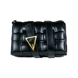 Shop CHANEL Chain Leather Crossbody Logo Shoulder Bags (AP3560 B14110  NQ921) by Bella.Luna