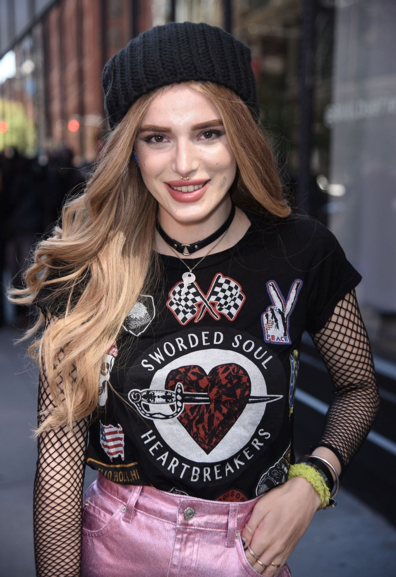 Bella Thorne Out And About For Celebrity Candids - Tue, , New York, Ny  April 18, 2017. Photo By Derek StormEverett Collection Celebrity (8 x 10) -  Walmart.com