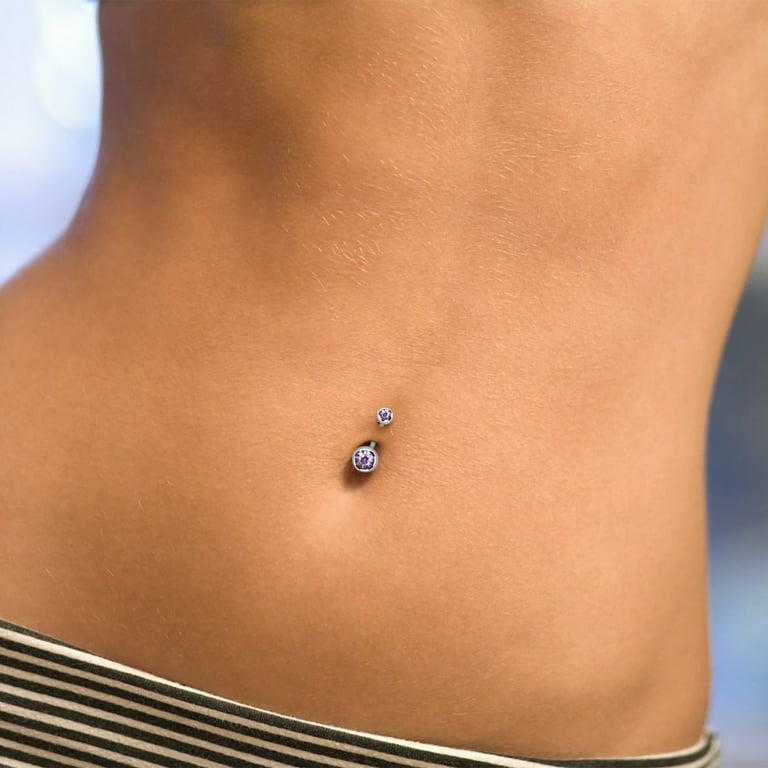 Different belly apontando piercing