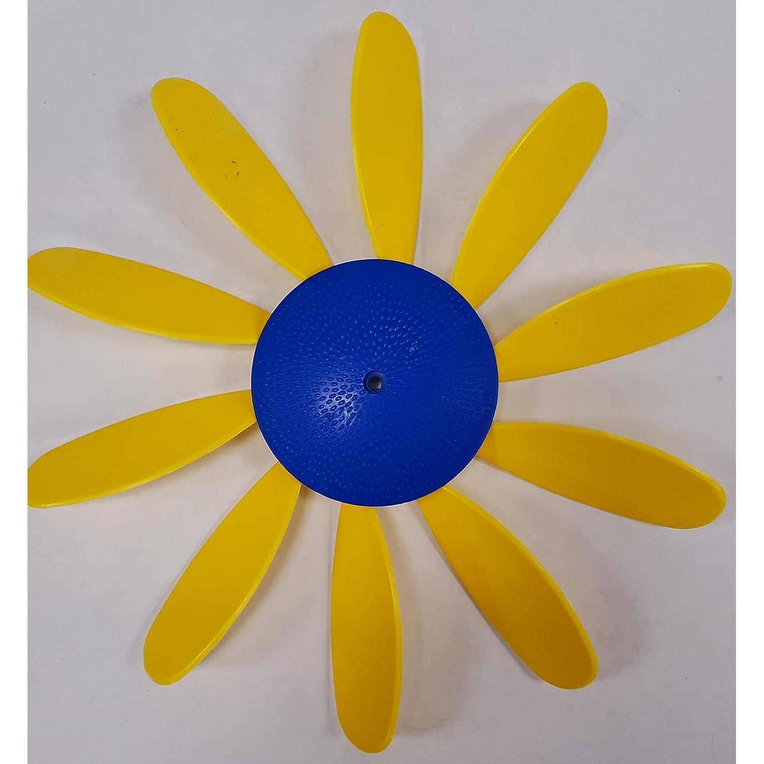 Beloit Plastics, LLC Ukraine Colors Lawn Decor Sunflower Yellow Blue