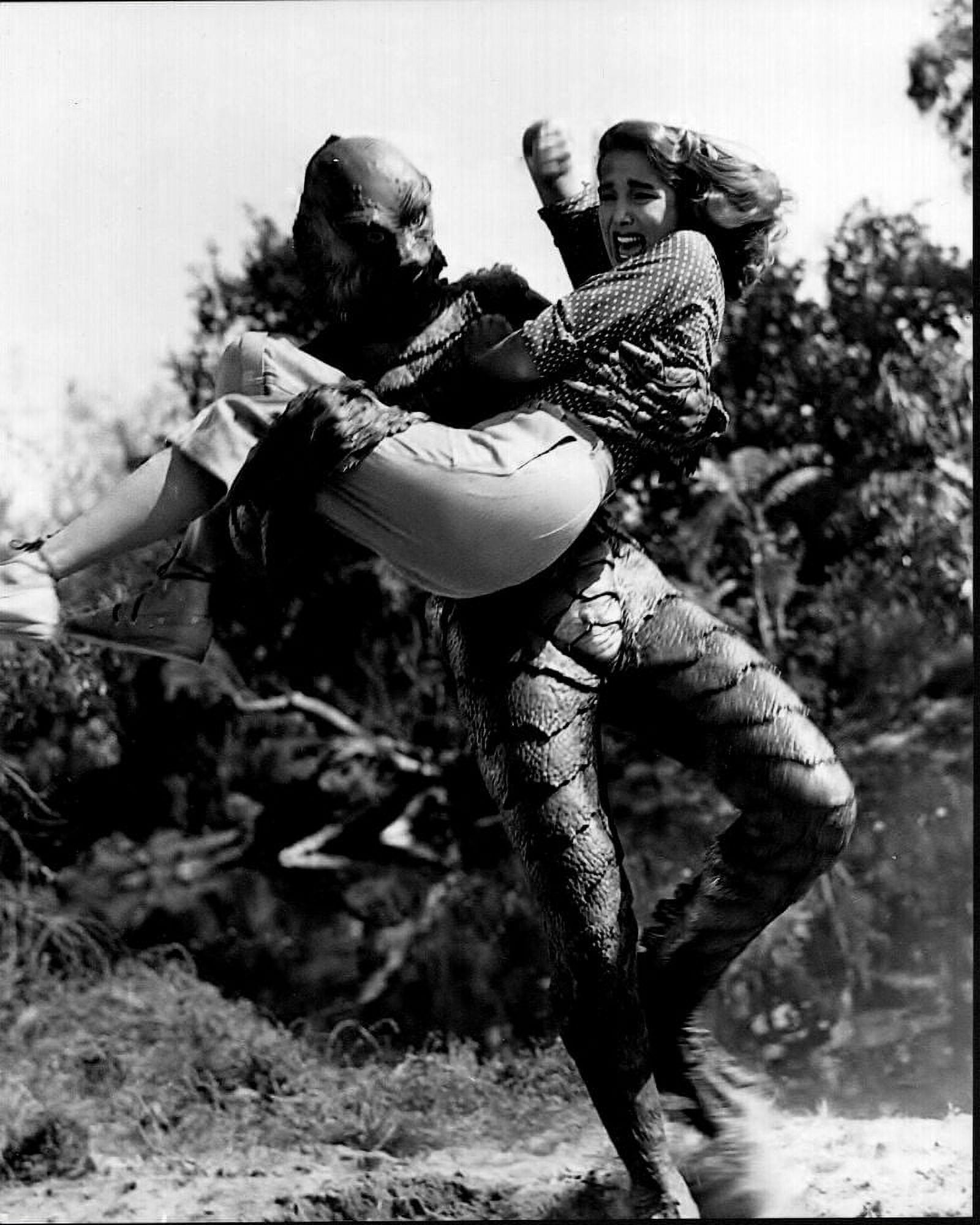 Ben Chapman Running With Julie Adams In Creature From The Black Lagoon 