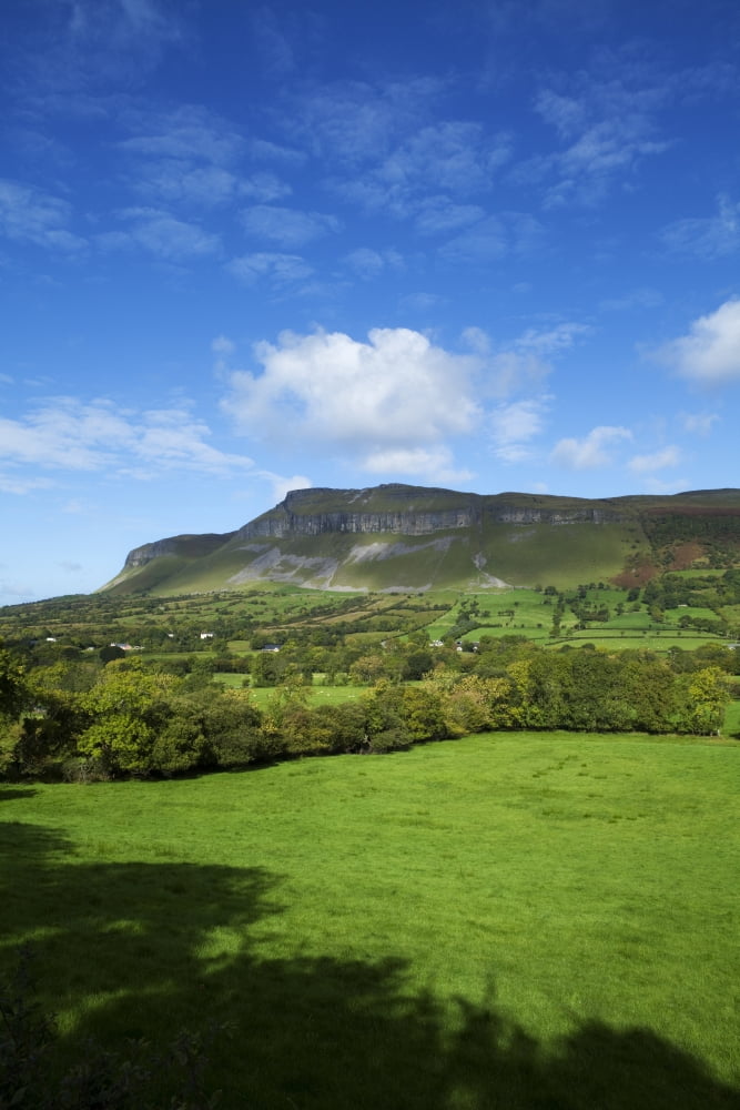 Benbulben and Kings Mountain County Sligo Ireland Canvas Art - George Munday Design Pics (12 x 19)