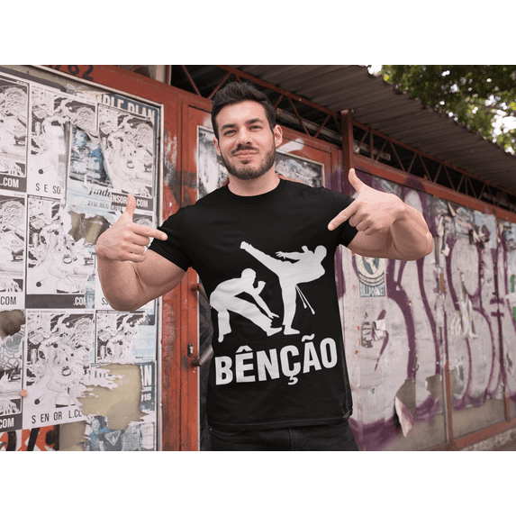 Bencao Capoeira Kick Capoeirista Gift Unisex Softstyle T-Shirt