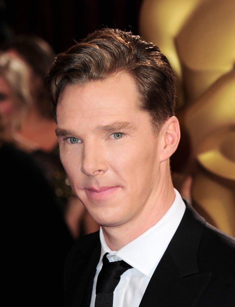 Benedict Cumberbatch At Arrivals For The 86Th Annual Academy Awards - Arrivals 2 - Oscars 2014 Canvas Art - (16 x 20)