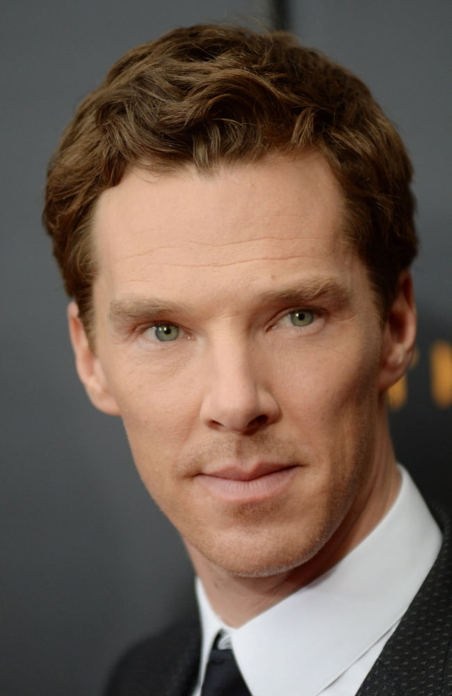 Benedict Cumberbatch At Arrivals For The Imitation Game Premiere Canvas Art - (16 x 20)