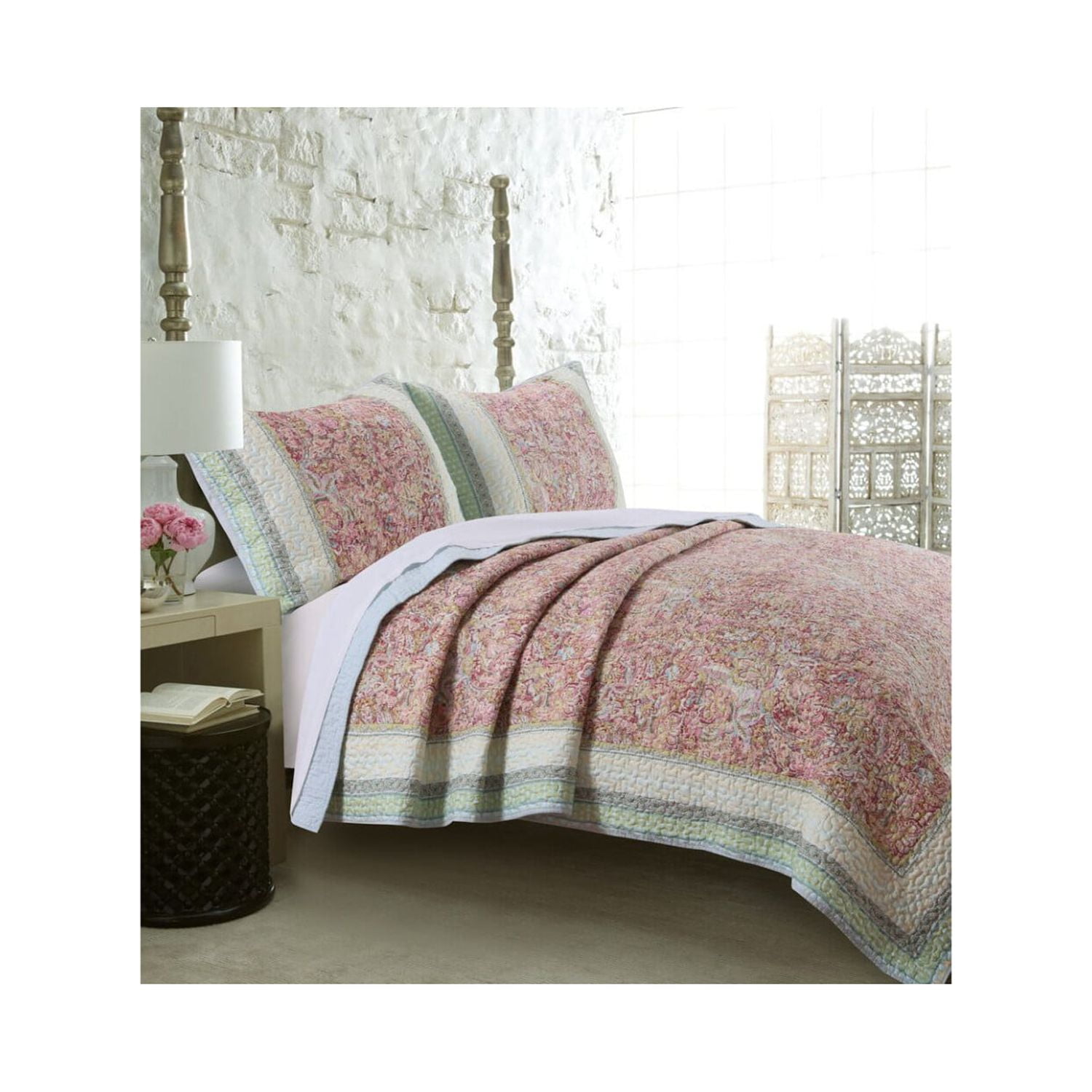 Queen Size Multicolor Microfiber Quilt Set with Pillow Shams