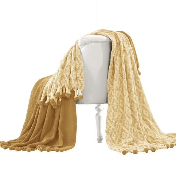 Benzara BM204225 Orleans Cotton Throw with Diamond Maze the Urban Port, Yellow & White - Set of 2