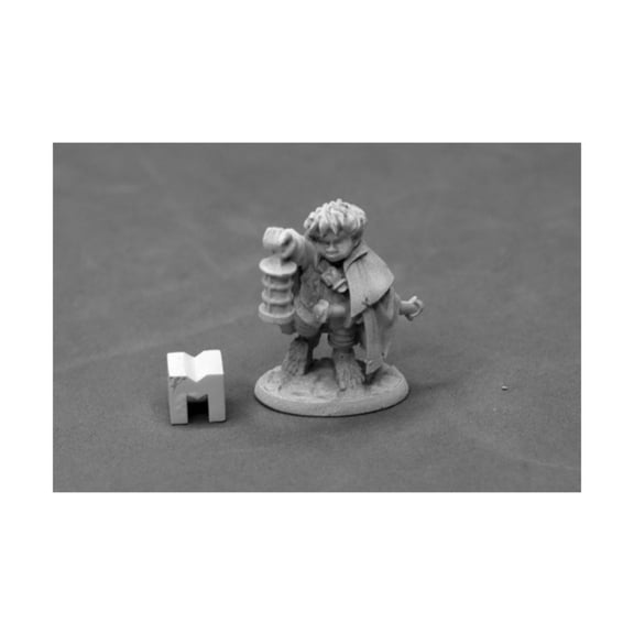 Bergamot Halfling Rogue Miniature 25mm Heroic Scale Dark Heaven Legends Reaper Miniatures