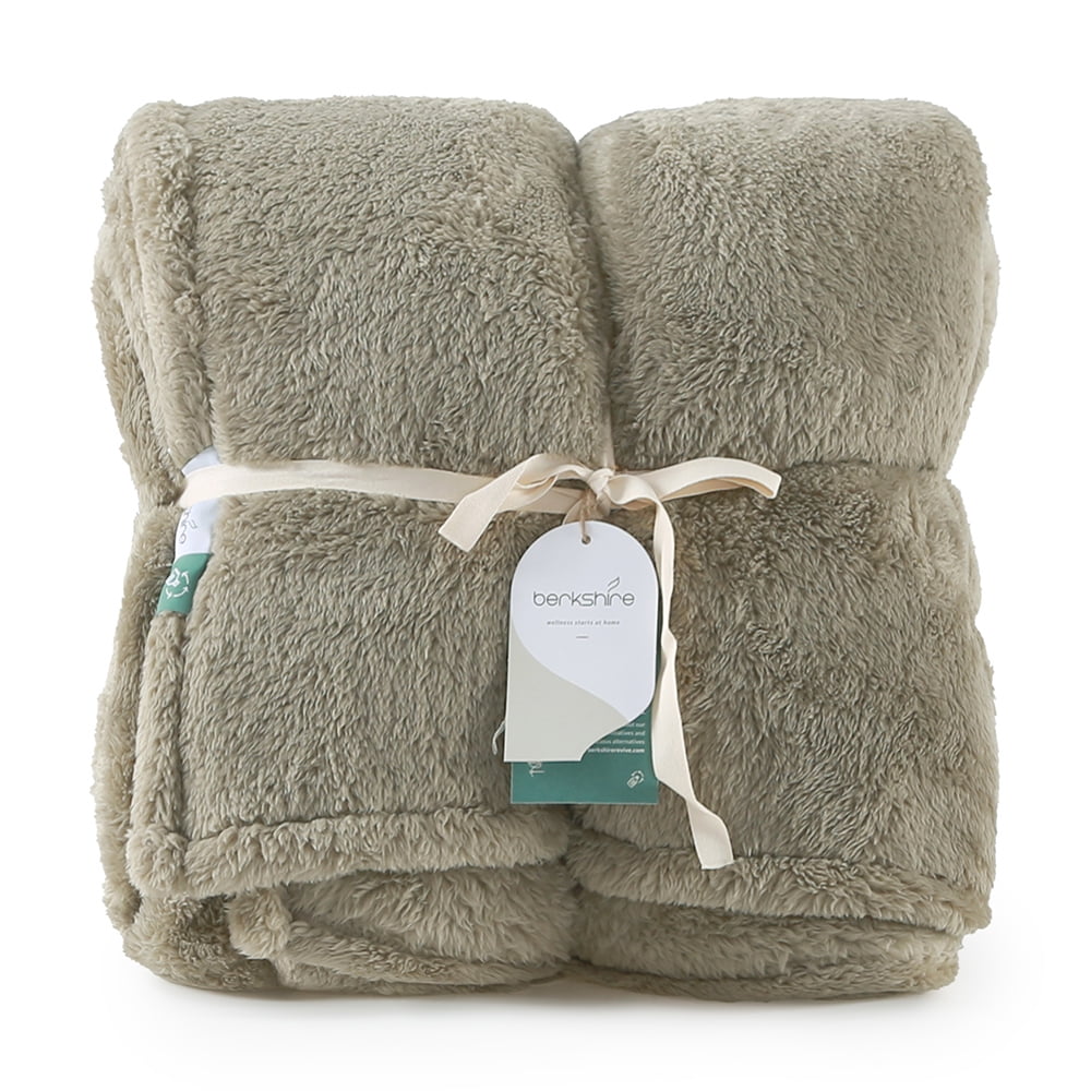 Berkshire Extra-Fluffy Recycled Blanket, Dry Sage, Full/Queen - Walmart.com