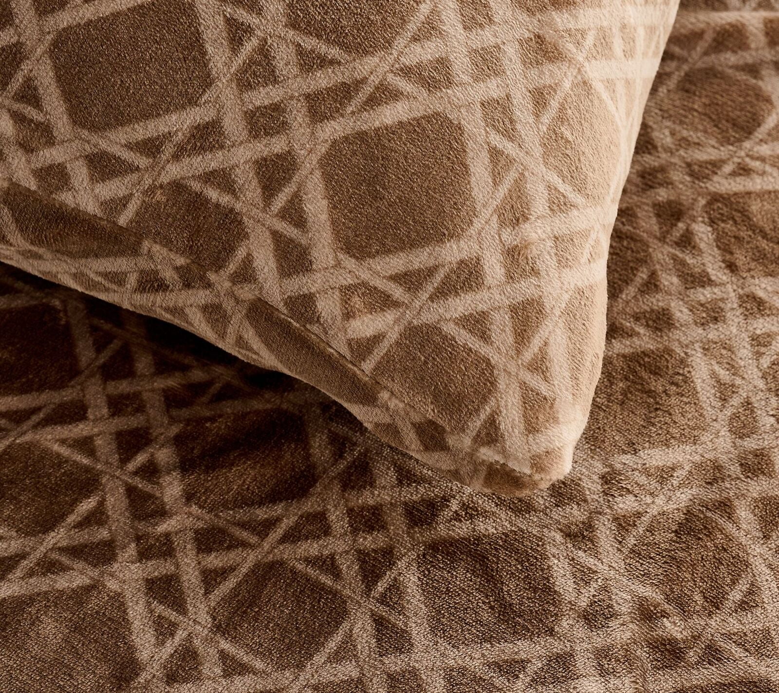 Berkshire Velvetsoft Sheet Set with Extra Pillowcases in Beige Queen