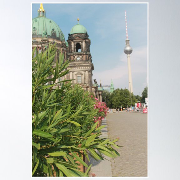 Berlin Poster Wall Art, Modern Wall Decor, 8x12 UNFRAMED
