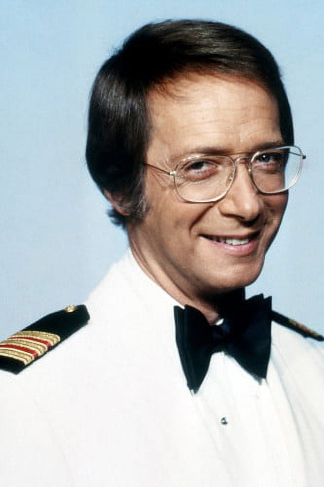 Bernie Kopell in The Love Boat as Dr Adam Bricker 24x36 Poster