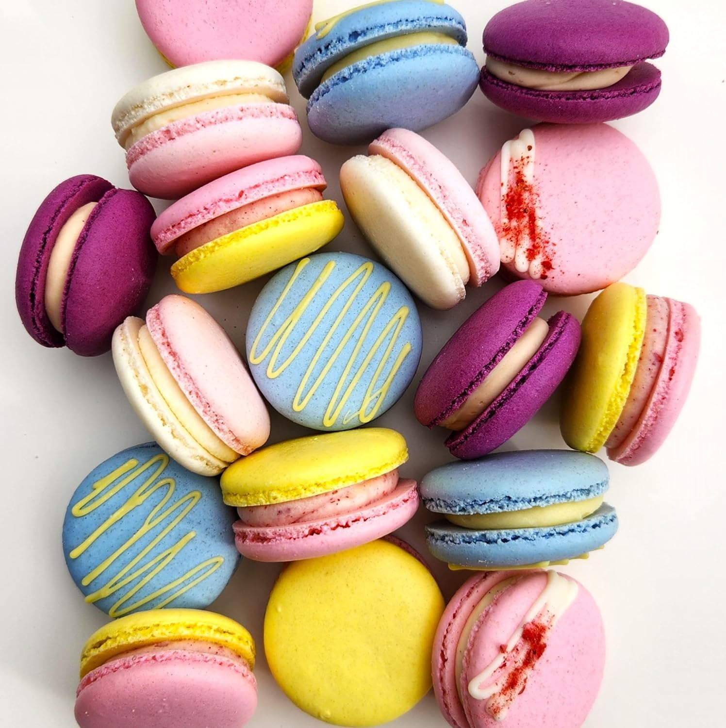 Berry Lovers Assorted Macaroons Cookies Delicious Dessert Macaron Box