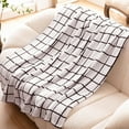 Bertte Fleece Throw Blanket Super Soft Cozy Warm Lightweight Throw for