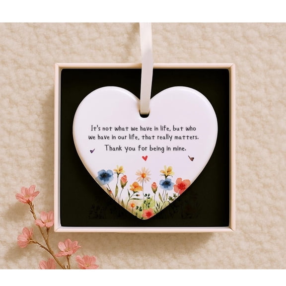 Best Friend Ornament, Personalized Friendship Keepsake, Thank You Friend Quote Decor, Inspirational Besties Ornament, Unisex Adult Home Accent