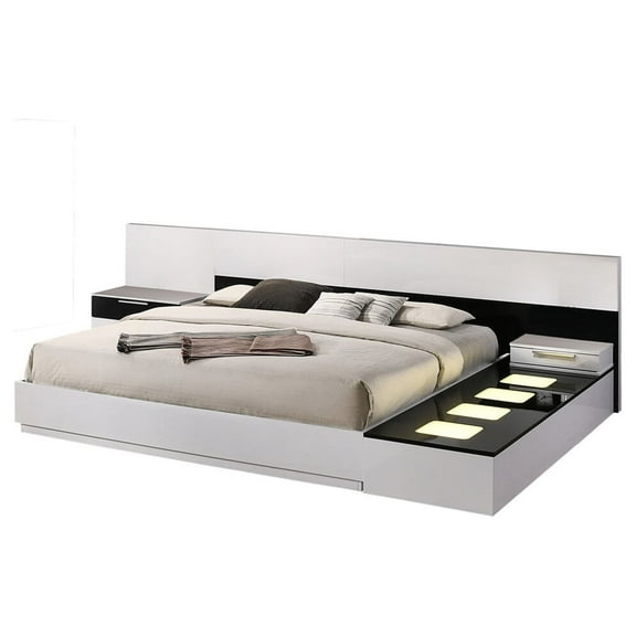 Best Master Bahamas 4-Piece California King Platform Bedroom Set in White/Black