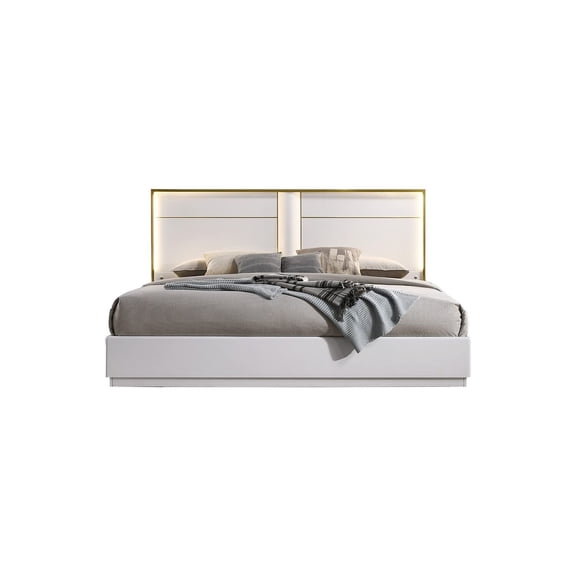 Best Master Havana Poplar Wood East King Platform Bed in White with Gold Trim