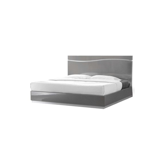 Best Master Leon Poplar Wood Eastern King Platform Bed in Gray With Silver Base